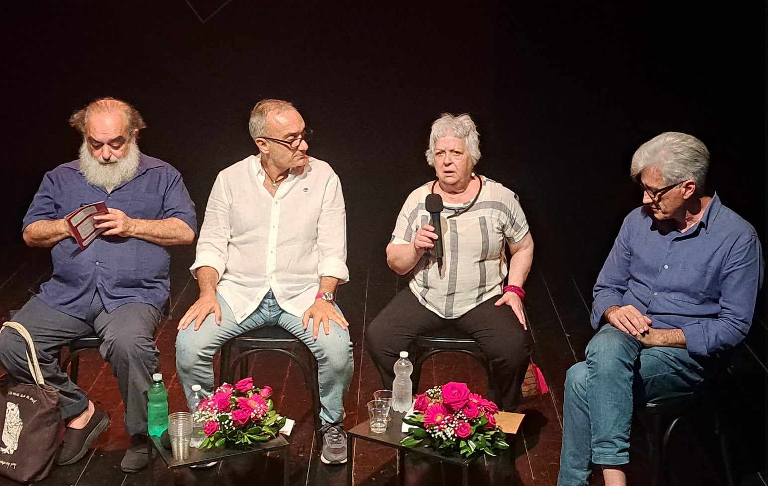 “Sala Assoli-Moscato”, in onore del drammaturgo Enzo Moscato recentemente scomparso e ad essa indissolubilmente legato, la roccaforte culturale dei Quartieri Spagnoli ha anticipato i temi e i titoli della stagione 2024-2025