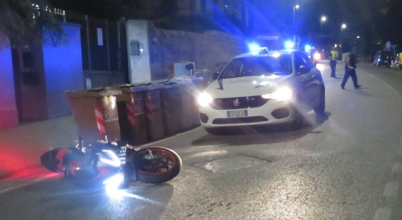 Via Manzoni: 22enne cade dalla moto e muore a Napoli