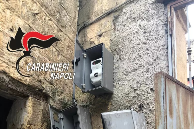 Sant'Antimo, allacci abusivi alla rete Enel: 10 denunciati