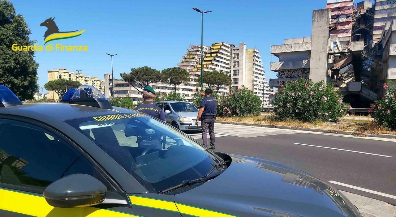 Scampia, denunciato giovane su motorino rubato