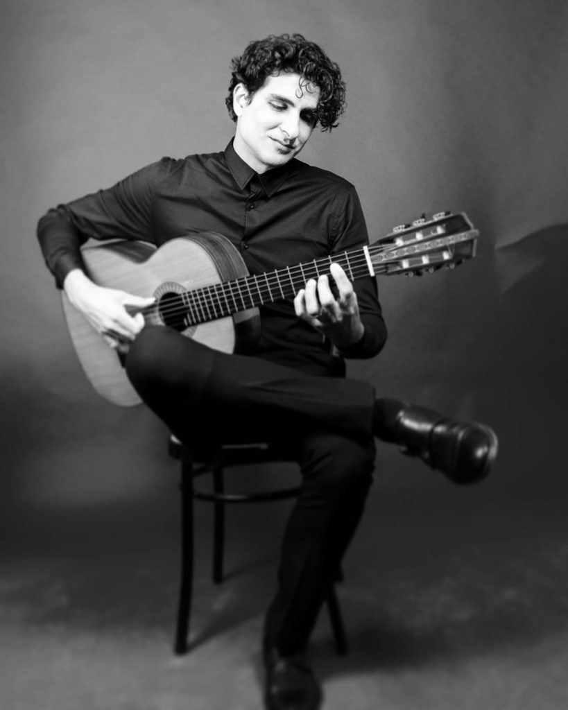 Daniele Fabio ospite al Punto "J" di Mergellina Daniele Fabio ospite al Punto "J" di Mergellina