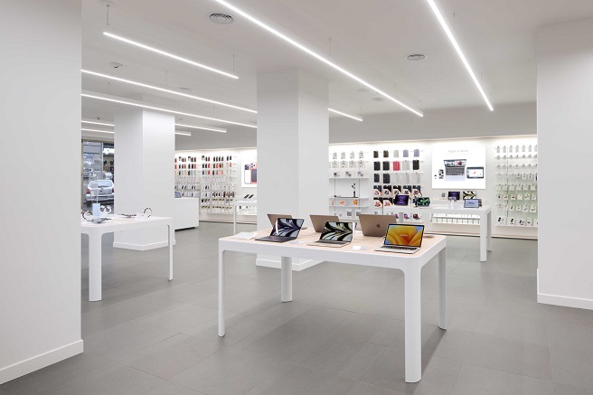 R-Store apre il nuovo Apple Premium Partner al MaxiMall Pompeii di Torre Annunziata