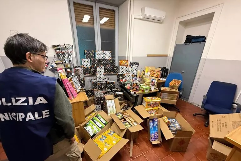 Sequestrati a Napoli 28 chili di fuochi d'artificio illegali