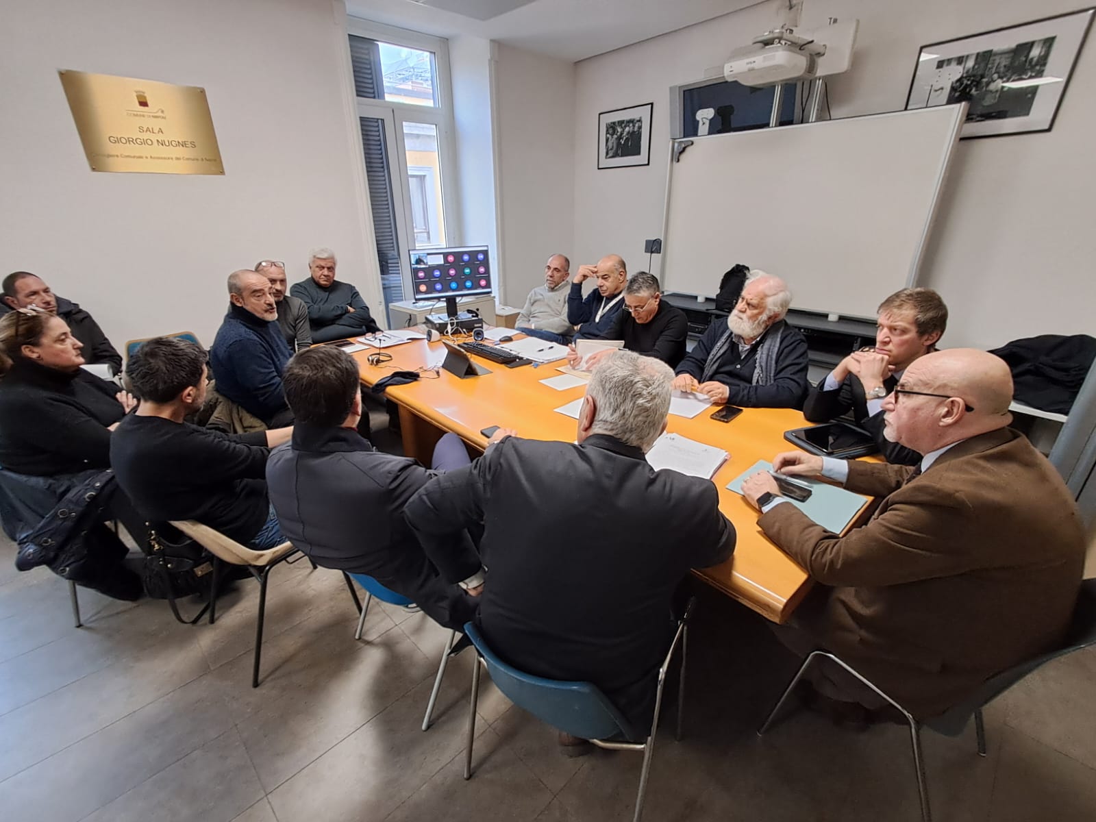 Napoli, regolamento sperimentale per introduzione del Taser