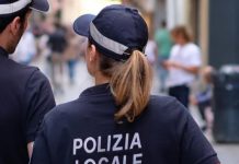 Vomero, denunciati titolari di parcheggi: auto su strisce blu per indurre cittadini a parcheggiare nei garage