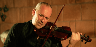 Lino Cannavacciuolo Quartet in concerto al Teatro Trianon Viviani. Omaggio a Pino Daniele con "Alleria"