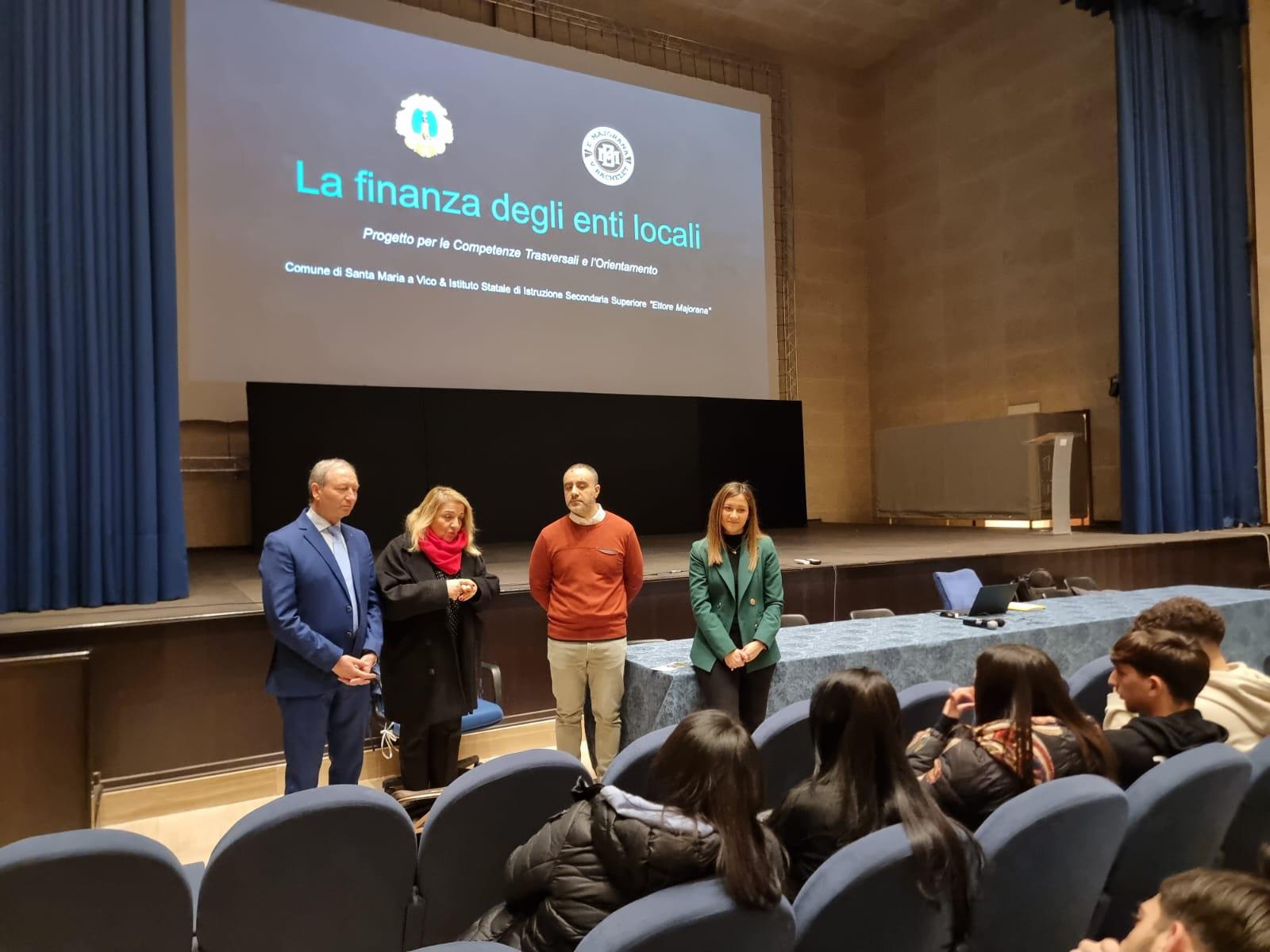 Al Comune di Santa Maria a Vico gli studenti dell’ISISS E. Majorana per un progetto di formazione e orientamento PCTO