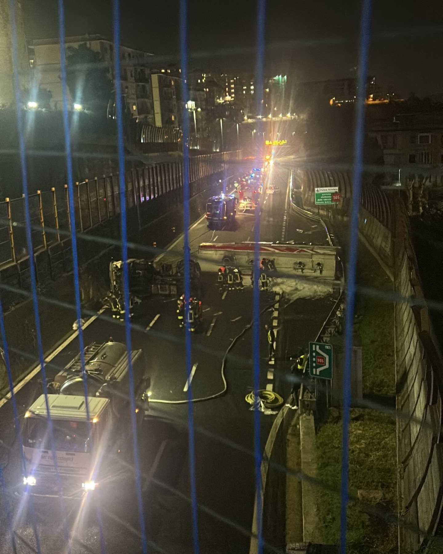 Tangenziale Napoli da 2anews.it Tangenziale di Napoli aperta corsia direzione Capodichino Nella notte riapertura corsia in direzione Pozzuoli