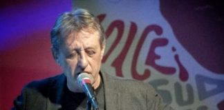 Napoli, a Piazza Municipio il flashmob Napoliterramia dedicato a Pino Daniele