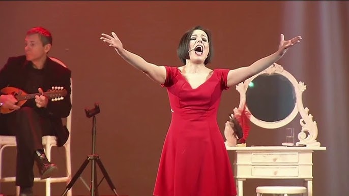 Al Teatro CortéSe ai Colli Aminei in scena l'attrice e cantante Francesca Marini con "'Terra d'ammore" Al Teatro CortéSe ai Colli Aminei in scena l'attrice e cantante Francesca Marini con "'Terra d'ammore"