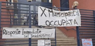 Bagnoli, sede X Municipalità occupata da giorni