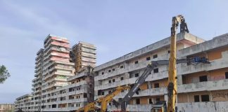 Scampia, al via la demolizione della Vela Gialla