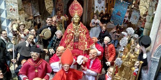 San Gennaro da 2anews.it san gennaro memoria e profezia di un popolo alla ricerca del sacro la mostra presepiale allestita nella chiesa di santa marta