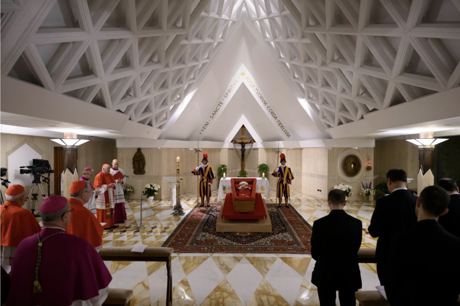 Sabato funerali da 2anews.it Sabato i funerali del Papa Domani esposta la salma per tre giorni