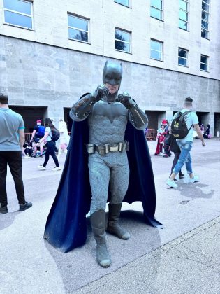 Comicon Napoli 2025: Scarica qui la tua foto!