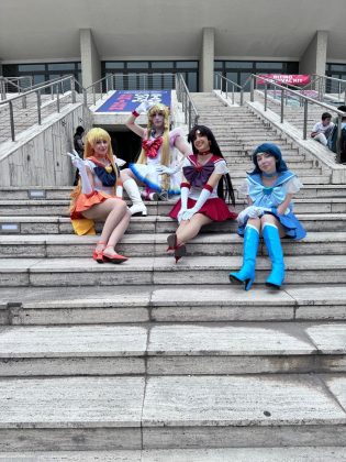 Comicon Napoli 2025: Scarica qui la tua foto!