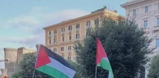 Caso turisti israeliani alla Taverna Santa Chiara, manifestazione pro-Palestina in piazza a Napoli