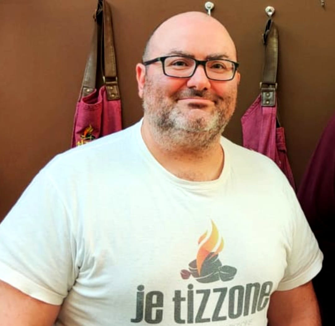 Tra brace e lievito: l’anima gustosa dell’Abruzzo si accende da “Je Tizzone” Tra brace e lievito: l’anima gustosa dell’Abruzzo si accende da “Je Tizzone”