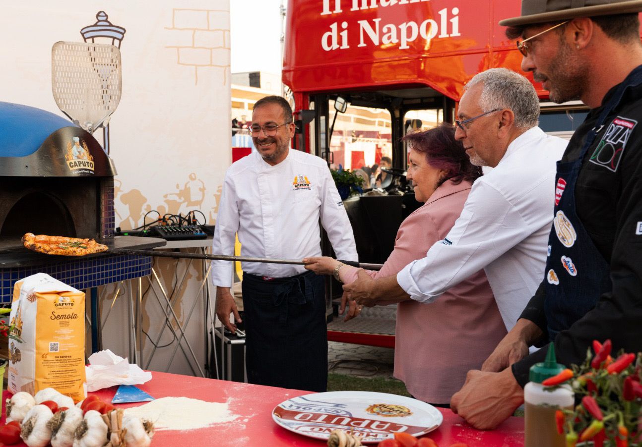 Grande successo per la prima serata del Coca-Cola Pizza Village con 60mila presenze