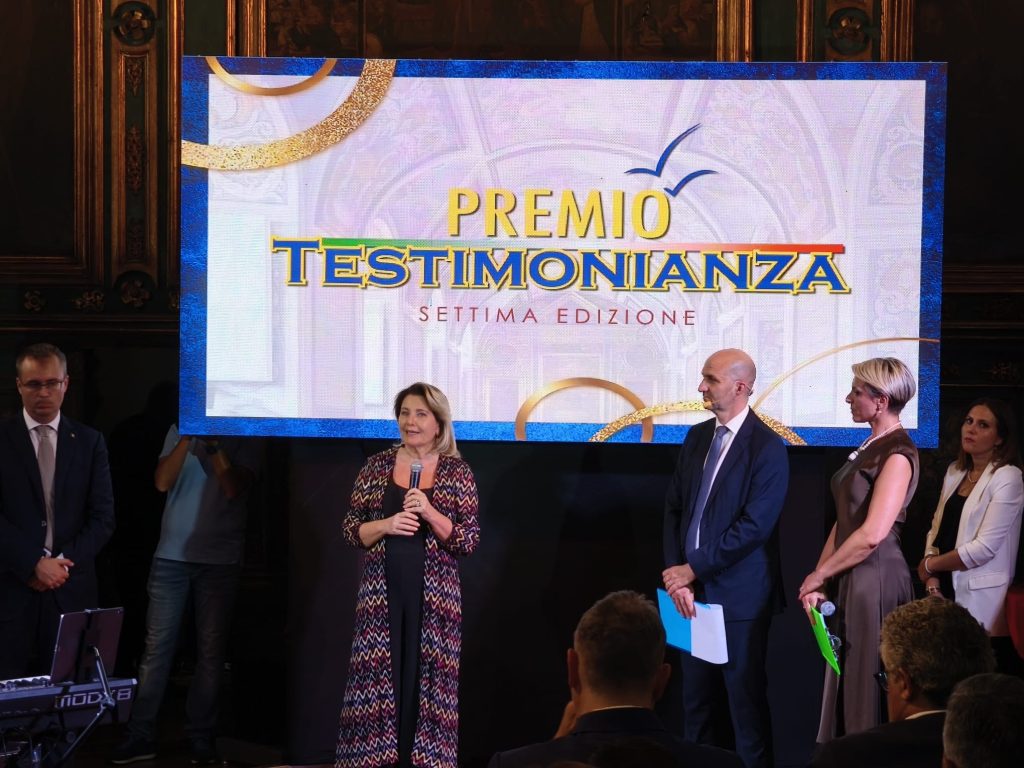 premio testimonianza a brachino campitiello visone riconoscimento speciale per annamaria colao