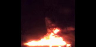 Sapri, yacht di 24 metri distrutto da un incendio