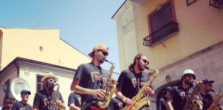 Artisti in chiazza IX edizione Festival Internazionale del Teatro di Strada e Arti Performative nella Villa Comunale di Arzano