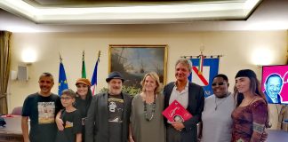 All'Arena Flegrea musica e spettacolo per il Premio Carosone. Ingresso gratuito con prenotazione