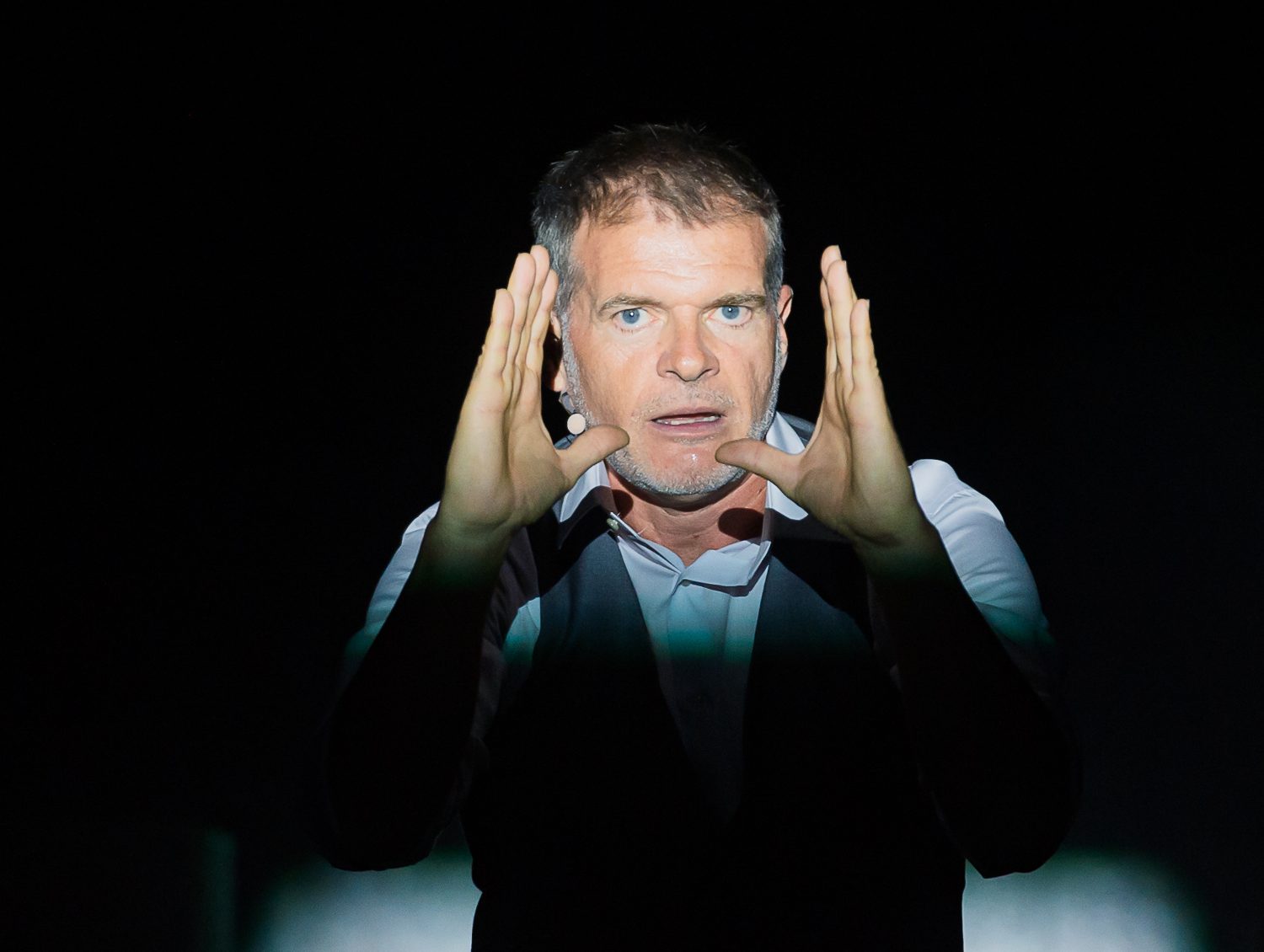 Donald al Bellini: con Massini come specchio crudele dell’epoca del potere Donald al Bellini: con Massini come specchio crudele dell’epoca del potere