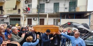 Napoli saluta James: un addio che suona ancora