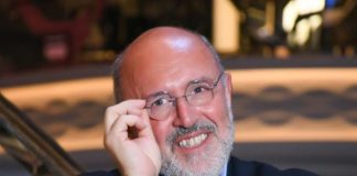 Castellammare di Stabia, Amedeo Colella inaugura la rassegna Platealmente dal libro alla scena