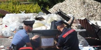 Castel Volturno, 2 capannoni trasformati in discariche: una denuncia