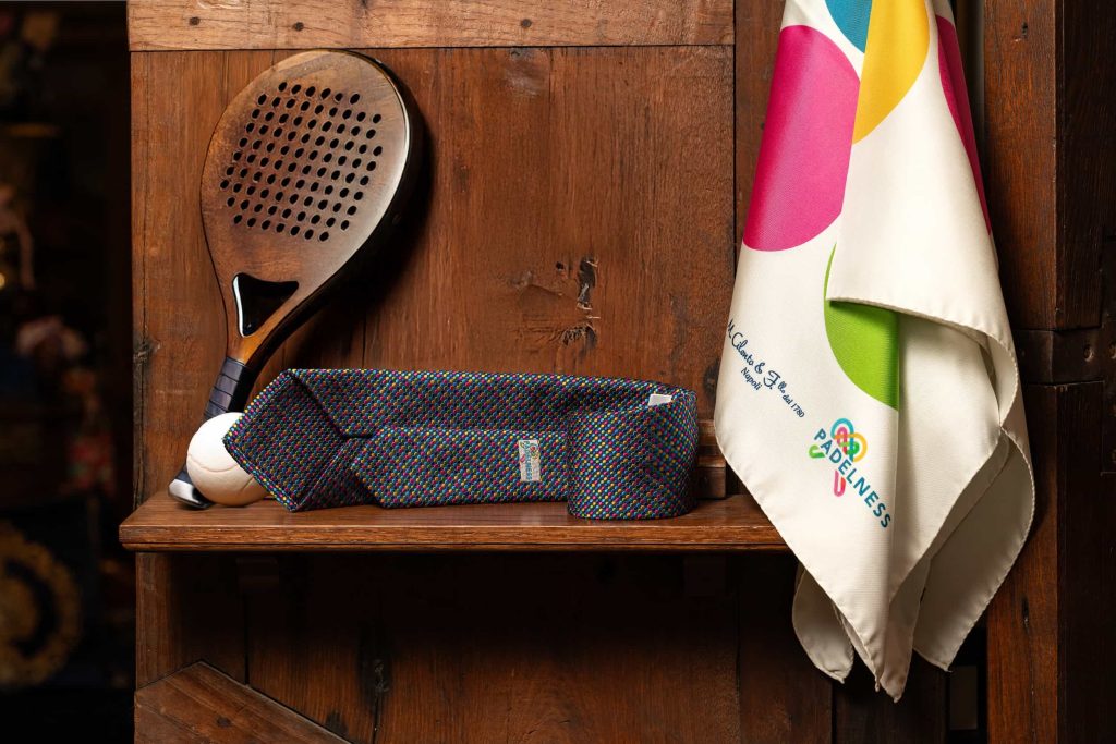 padelness 2025 apre al lusso con cravatte e foulard della maison cilento ferrari160e lamborghini da 2anews.it padelness 2025 apre al lusso con cravatte e foulard della maison cilento ferrari160e lamborghini