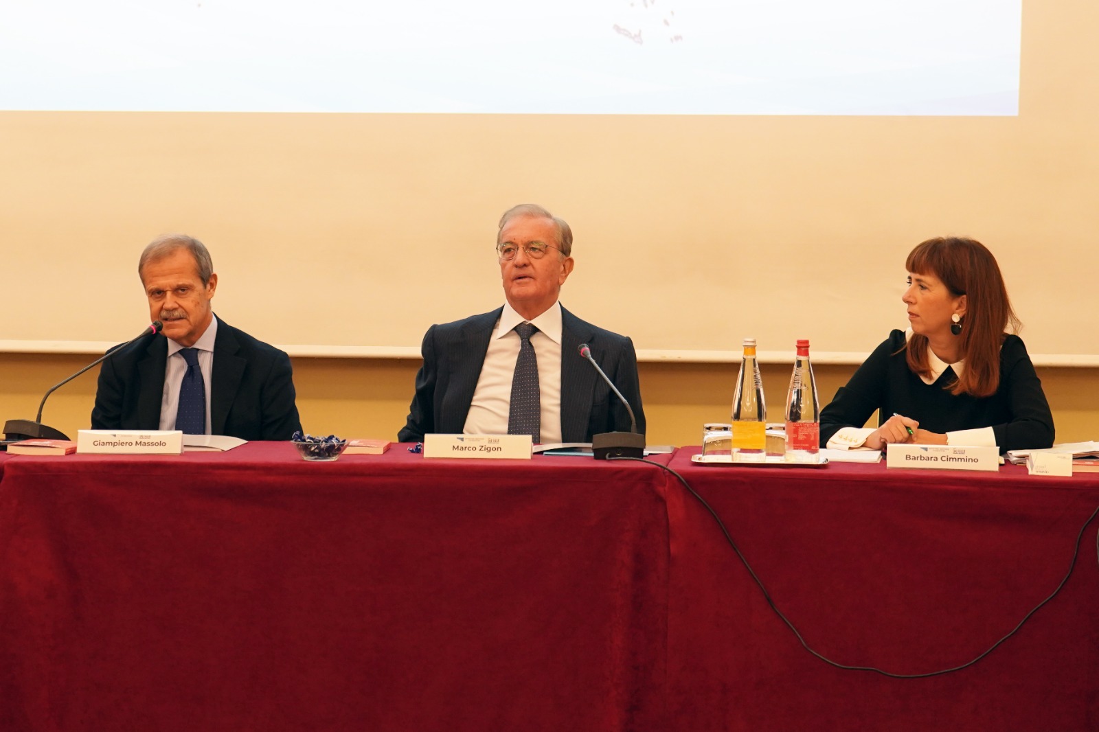 “La nostra tribù è l’Europa”: guerre commerciali, dazi e nuove regole del gioco al convegno “Il Disordine Mondiale”