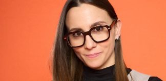 Aurora Leone debutta con il tour nazionale al Teatro Cilea di Napoli Aurora Leone debutta con il tour nazionale al Teatro Cilea di Napoli