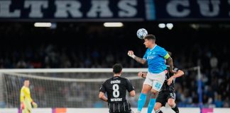 Calcio Napoli - Eintracht Francoforte 0-0: scialbo pareggio al Maradona