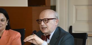 LE MANI DI NAPOLI, PREMIO SAXIFRAGA 2025 AL PROFESSOR PAOLO ASCIERTO