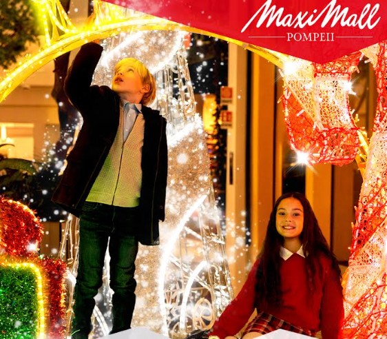 Al MaxiMall Pompeii si accende il Natale tra eventi, magia e sorprese