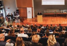 Il presidente della FISI, Flavio Roda, a Napoli per premiare i migliori sciatori campani Il presidente della FISI, Flavio Roda, a Napoli per premiare i migliori sciatori campani