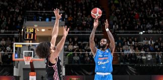 Napoli Basket regge solo un tempo contro Tortona 87-76