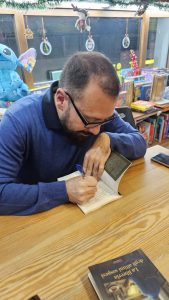 Forio, tra mare e magia: alla Raffaello la presentazione de 'La libreria degli attimi sospesi' di Francesco Monaco