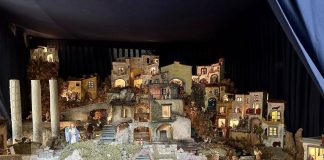La riproduzione del Tempio di Serapide nel presepe napoletano