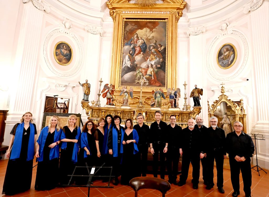 il coro della pietrasanta in concerto presso la chiesa di s francesco d8217assisi al vomero da 2anews.it il coro della pietrasanta in concerto presso la chiesa di s francesco d8217assisi al vomero