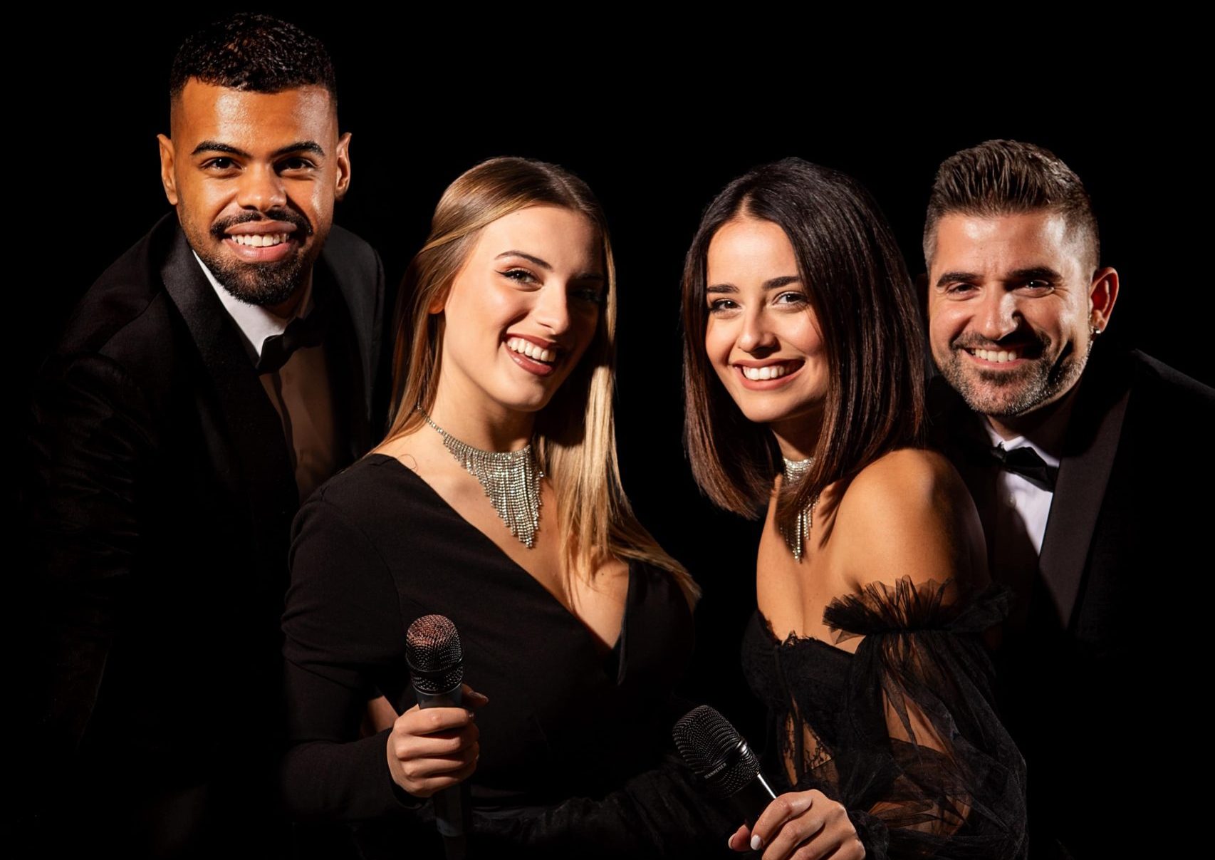 InSound Luxury Band emoziona il pubblico del CAM con un viaggio nell’arte e nell’amore InSound Luxury Band emoziona il pubblico del CAM con un viaggio nell’arte e nell’amore