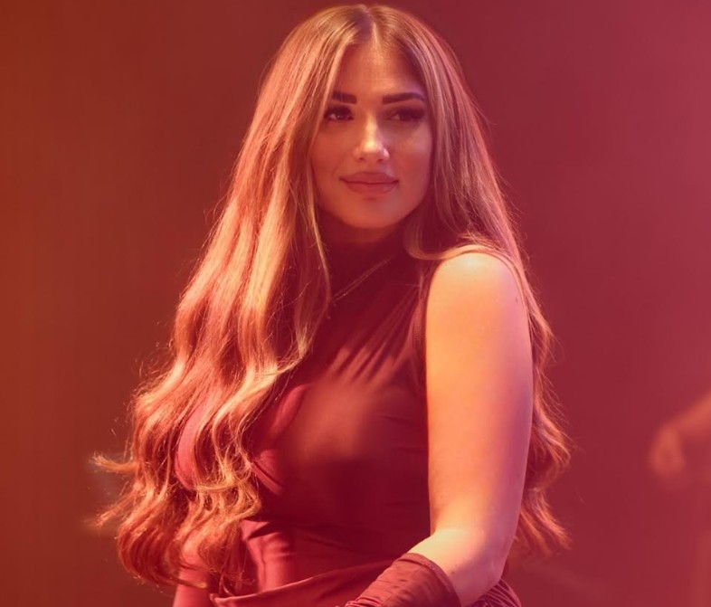 napoletana sold out per le prime due date dello spettacolo musicale di mavi da 2anews.it napoletana sold out per le prime due date dello spettacolo musicale di mavi