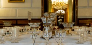 Palazzo Reale e Villa Pignatelli, visite tattili e racconti sulla Tavola dei Re