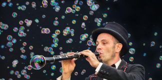 Teatro dei Piccoli, arriva il Concerto di Natale per Bolle di Sapone di Michele Cafaggi