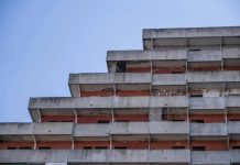 Scampia, al via la demolizione della Vela Rossa