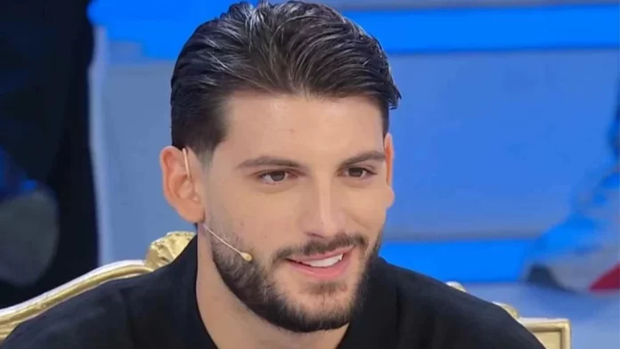 Uomini e Donne, registrazione 27 gennaio: primo bacio per Ciro