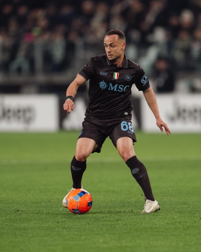 Calcio Napoli, sconfitta 3 - 0 con la Juventus a Torino: disfatta azzurra