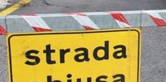 Fuorigrotta, cedimento stradale: strada chiusa e bus deviati